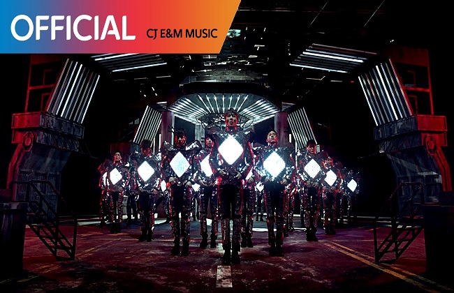 BOYS24 - E MV